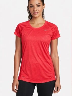 Nike Dri-FIT Miler Reflective Running Top
